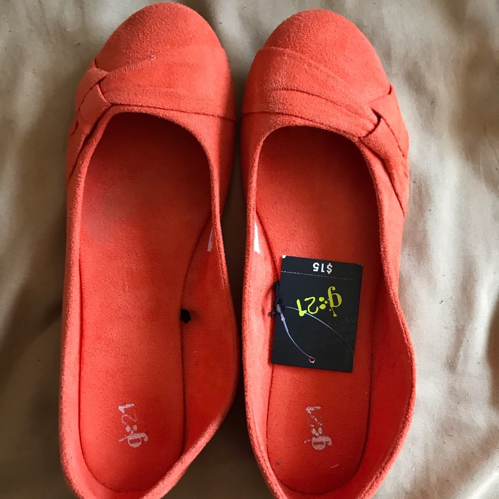 women’s flats